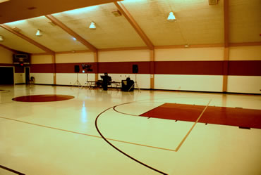 uplighting in gym before